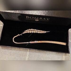 NIB Bombay Feather Bookmark - With Crystal Rhinesrones- New, Excellent Gift